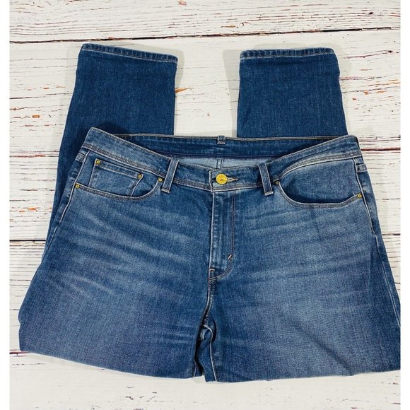 Levis Jeans Womans Sz 33 Tag Classic Tapered Blue Pants 38 X 26 Actual Mom Comfy - Picture 8 of 13